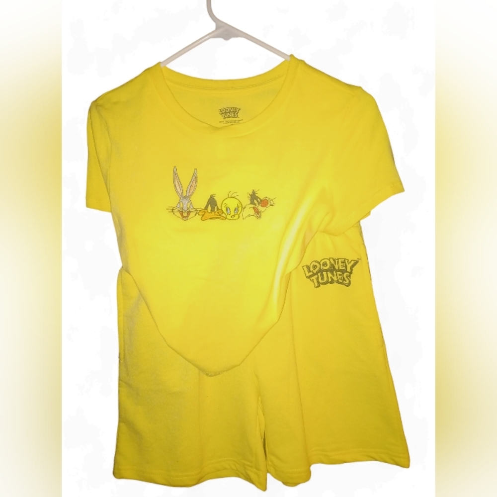 Matching Set- Looney Tunes Shirt and Shorts